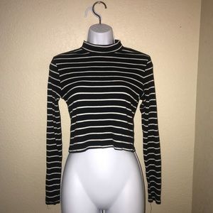 Black and white stripped turtle neck!